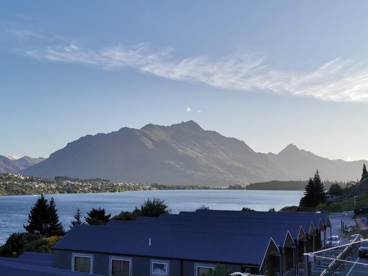 Alpine Village Views Queenstown Exterior foto